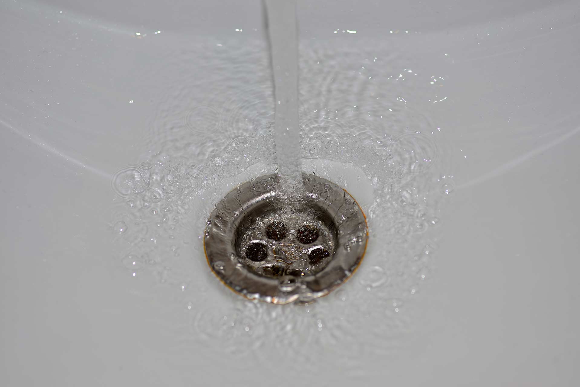 A2B Drains provides services to unblock blocked sinks and drains for properties in Wapping.